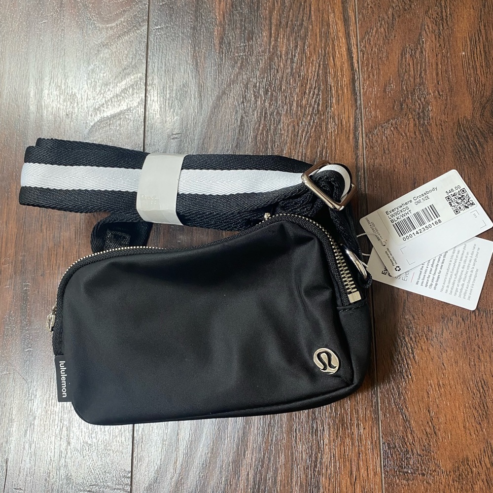 LULU Everywhere Crossbody